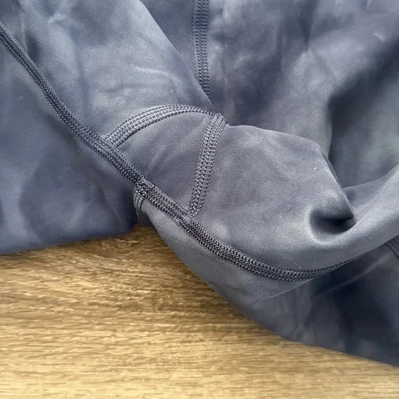 lululemon Navy Tie-Dye Bike Shorts 6” Diamond Dye 10 - Picture 6 of 6